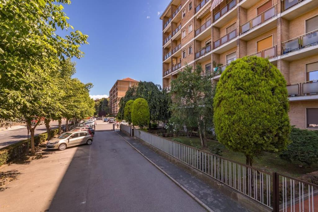 Mercadante Family Apartment Торино Екстериор снимка